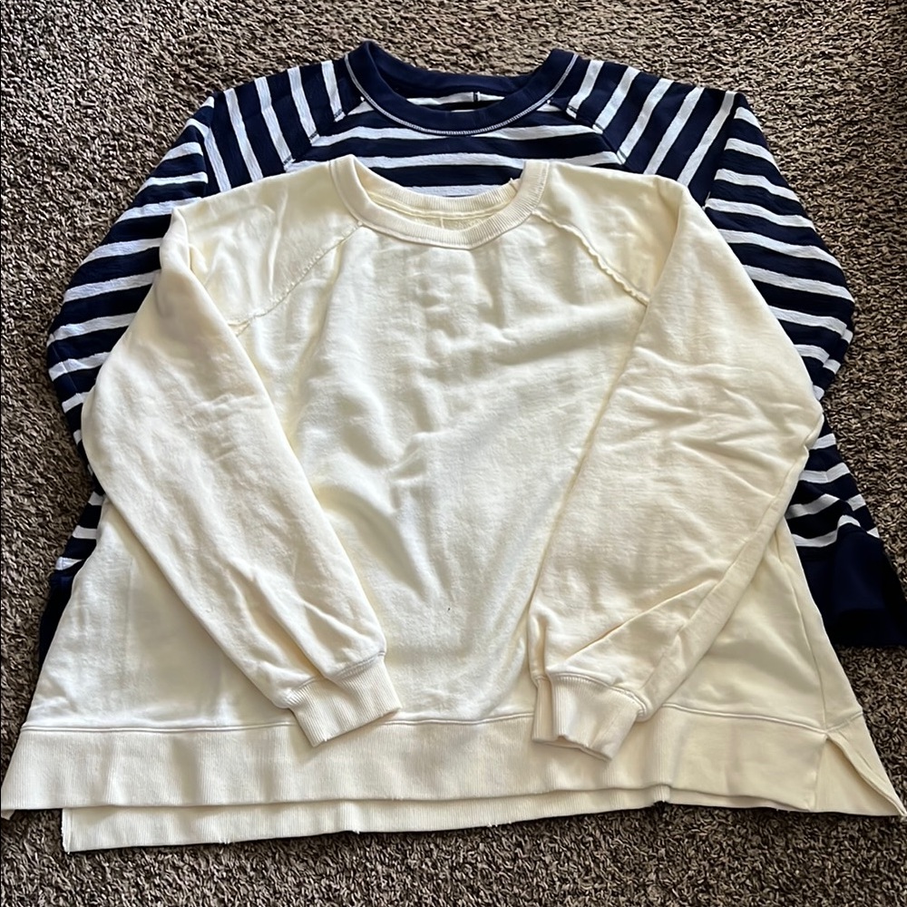 Lot of 2 Womens Aerie Sweatshirts Size Large L